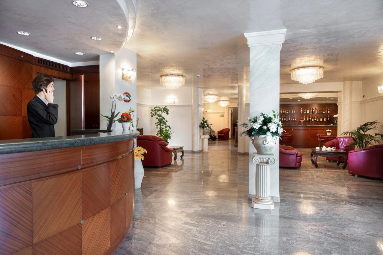 Hotel Gallia Palace Rimini Exterior foto